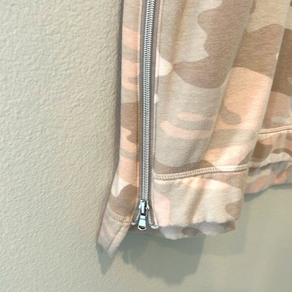 Stella and Dot Neutral Camo Zip Sweater | Small - Picture 3 of 8